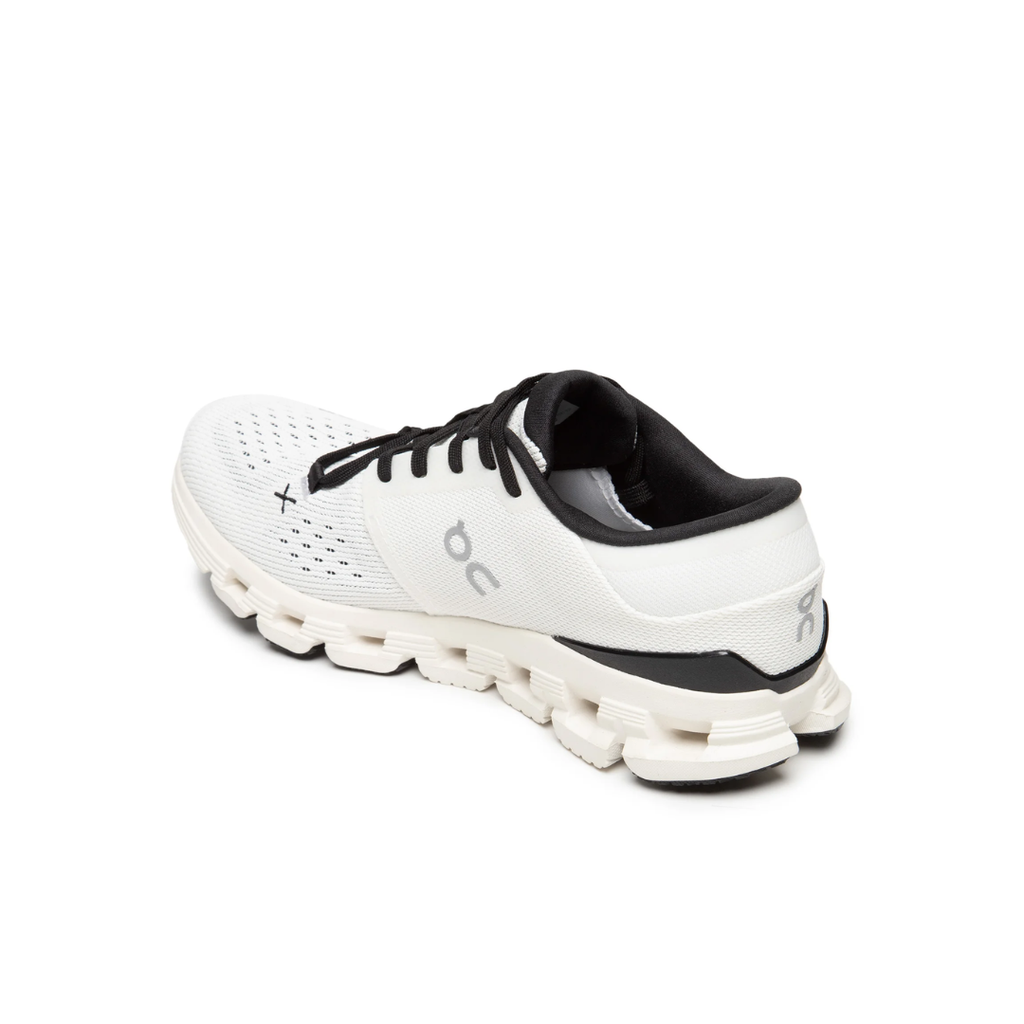 Cloud X 4 sneakers White